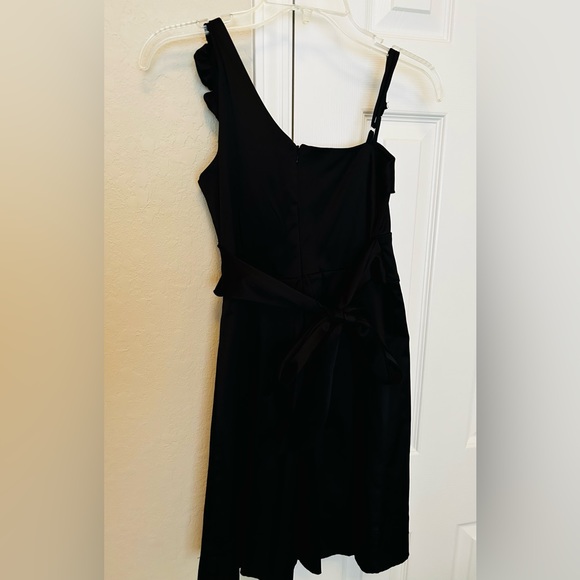 Black Shoulder party dress - Picture 2 of 9